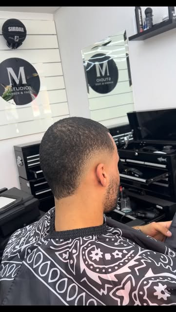 Coupe et contours nets